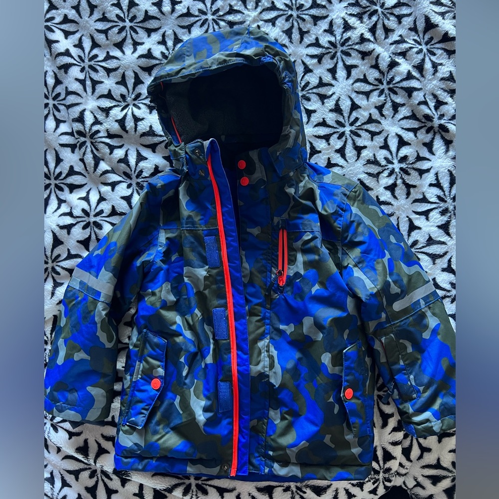 Boden snow jacket size 6-7Y 122cm